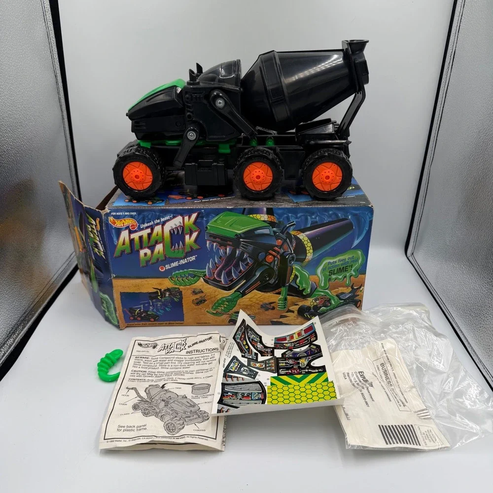 1992 Hot Wheels Attack Pack Slime-inator Cement Truck w/ Box Incomplete